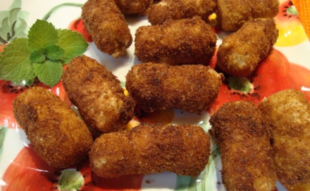 Spicy Croquetas de Pollo/Chicken Croquettes